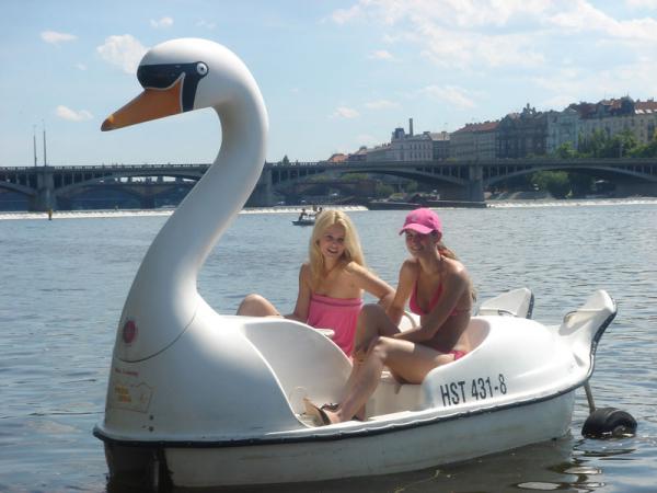 onregelmatig Reserve ingenieur Prague Pedal Boat | Prague Weekends