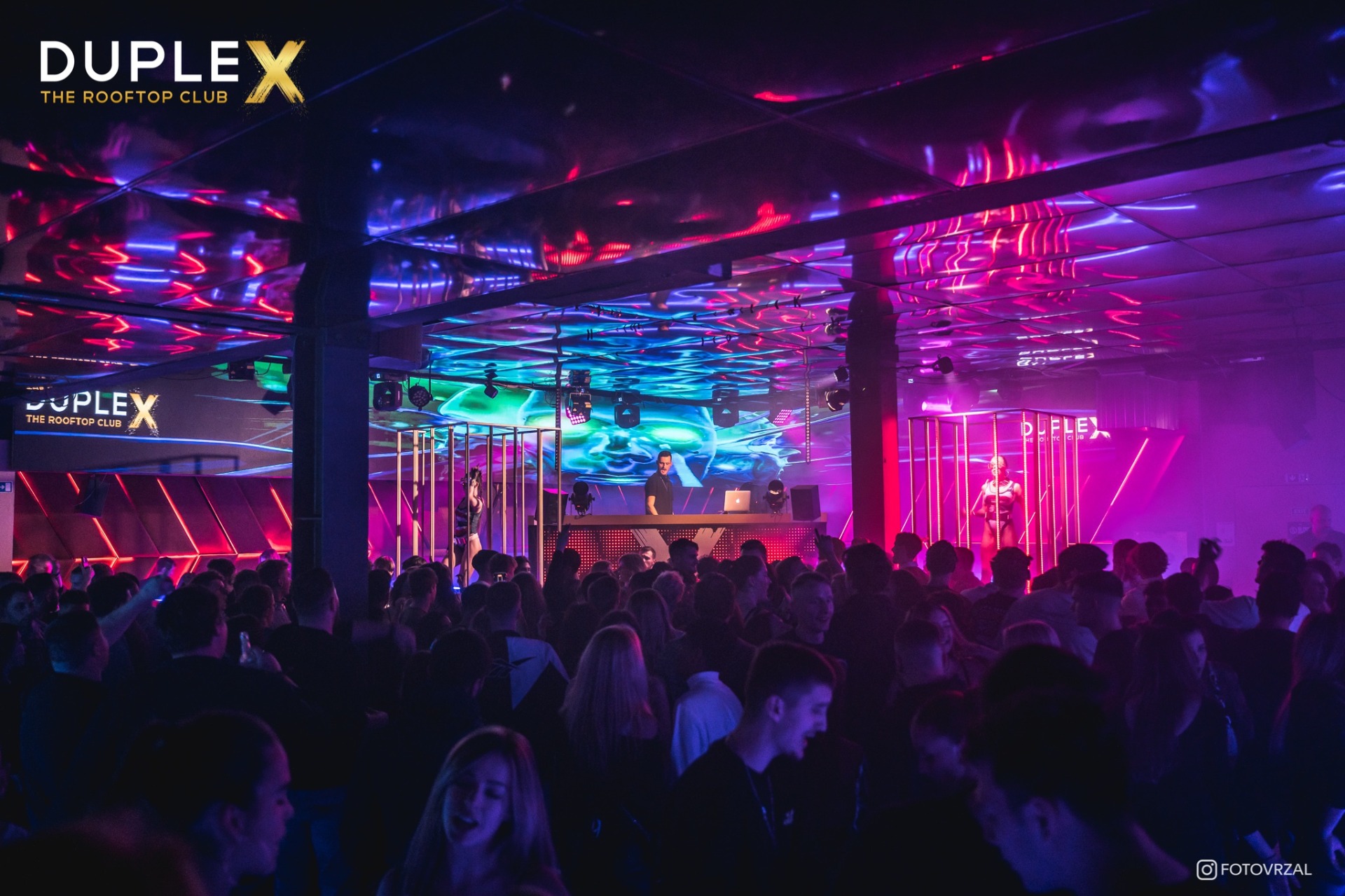 VIP Duplex Club Package | Prague Weekends